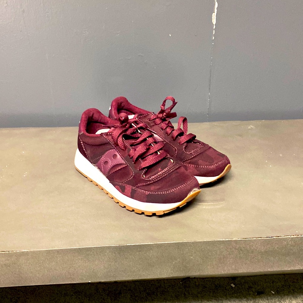 Saucony athletic shoes Maroon